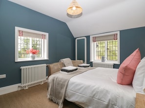 3 bedrooms, individually decorated, individually furnished, free WiFi