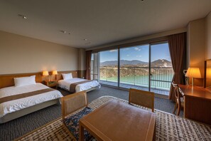 Tomannsrom, ikke-røyk (skip floor) | Safe på rommet, strykejern/-brett, wi-fi (inkludert) og sengetøy