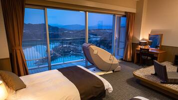 In-room safe, iron/ironing board, free WiFi, bed sheets