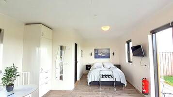 1 Schlafzimmer, Reisekinderbett, kostenloses WLAN, BettwÀsche