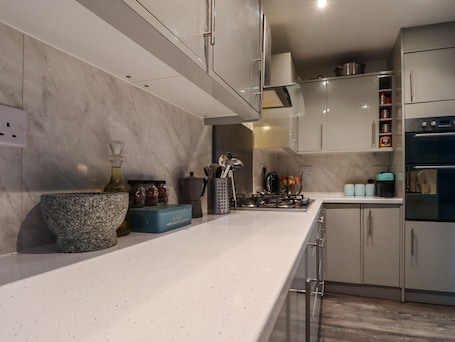 Fridge, dishwasher, electric kettle, toaster