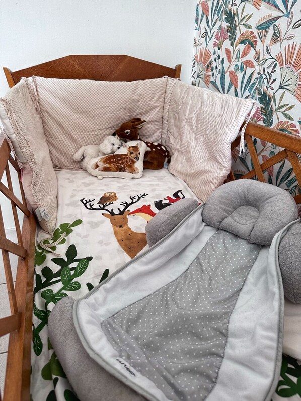 2 chambres, fer et planche Ă  repasser, Wi-Fi gratuit, draps fournis