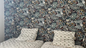 2 Schlafzimmer, BĂŒgeleisen/BĂŒgelbrett, kostenloses WLAN, BettwĂ€sche