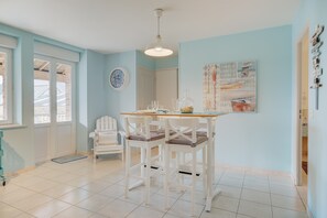 Interior - Apartment 'Côte D'emeraude' with Private Terrace, Garden, and Wi-Fi (Saint-Benoît-des-Ondes)