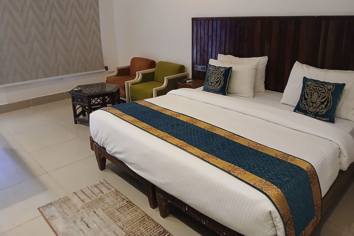 Premium Room with Bathtub