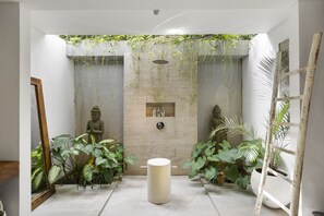 Bathroom - Cuci Mata Villa by Hombali (Seminyak)