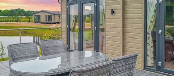 2 bedroom accommodation in Thorney, Nr Lincoln