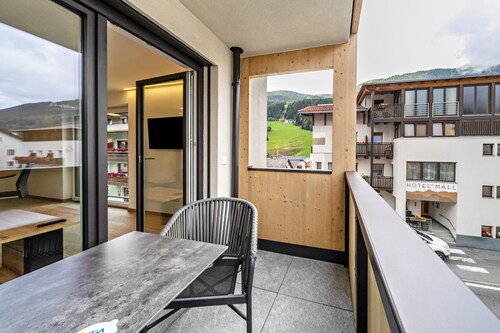 Ferienwohnung "Lamm 2" mit Bergblick, Balkon und WLAN