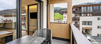 Apartment "Lamm 2" with Mountain View, Balcony & Wi-Fi
