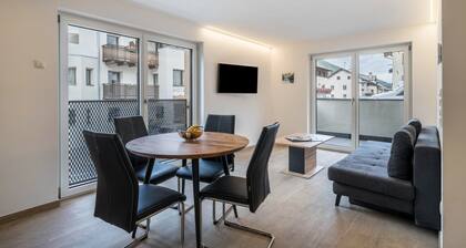 Ferienwohnung "Lamm 4" mit Bergblick, Balkon und WLAN