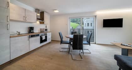 Ferienwohnung "Lamm 4" mit Bergblick, Balkon und WLAN