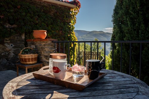 Villa "Casablanca" avec vue sur les montagnes, piscine privée et Wi-Fi