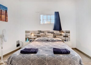 1 bedroom, free WiFi, bed sheets