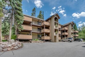 Exterior - Mountain Modern w/ Patio & Views (Vail)
