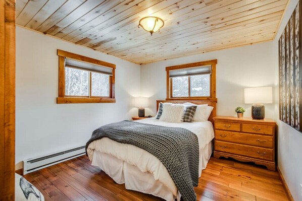 2 chambres, bureau, fer et planche à repasser, Wi-Fi gratuit
