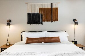 1 chambre, bureau, fer et planche à repasser, Wi-Fi gratuit