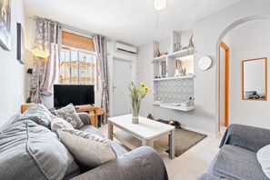 Tv, dvd-spelare och en stereo