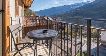 Ferienwohnung 'Casa Luca Mezzana' mit Bergblick, Balkon und WLAN