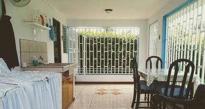 Habitación Y Baño Independientes