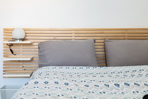 1 habitación, tabla de planchar con plancha, wifi gratis y ropa de cama 