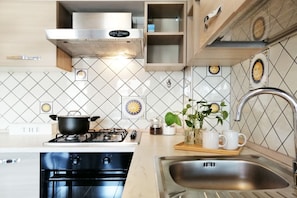Microwave, oven, stovetop, dishwasher