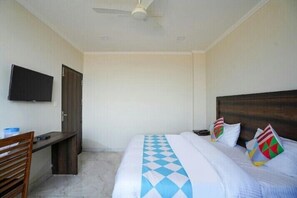 Executive Room | Egyptian cotton sheets, premium bedding, desk, free WiFi