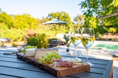 Vina Vista - 5 BD with Pool, Hot Tub and Close to Wineries