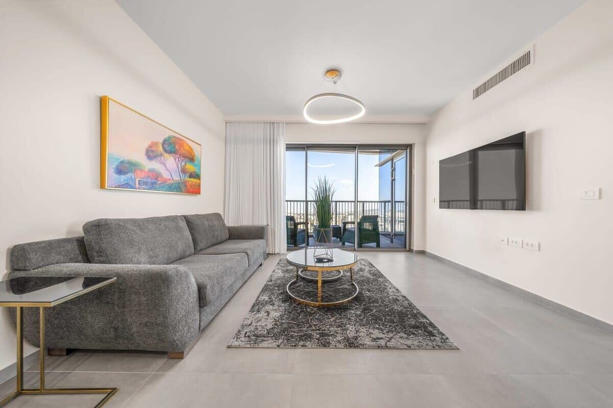 Televisio, työhuone