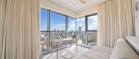 3 chambres, fer et planche à repasser, lit parapluie, Wi-Fi