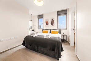 3 Schlafzimmer, Bügeleisen/Bügelbrett, Reisekinderbett, WLAN