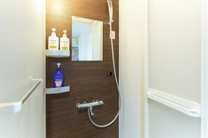 Hair dryer, towels - 3 4minute walk from Okubo Station | Single room with WiFi | Near Shinjuku and ShinOkubo / Shinjuku-ku Tokyo (Shinjuku-ku)