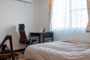 2 soverom, skrivebord, wi-fi (inkludert) og sengetøy