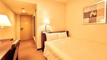 1 bedroom, desk, free WiFi, bed sheets