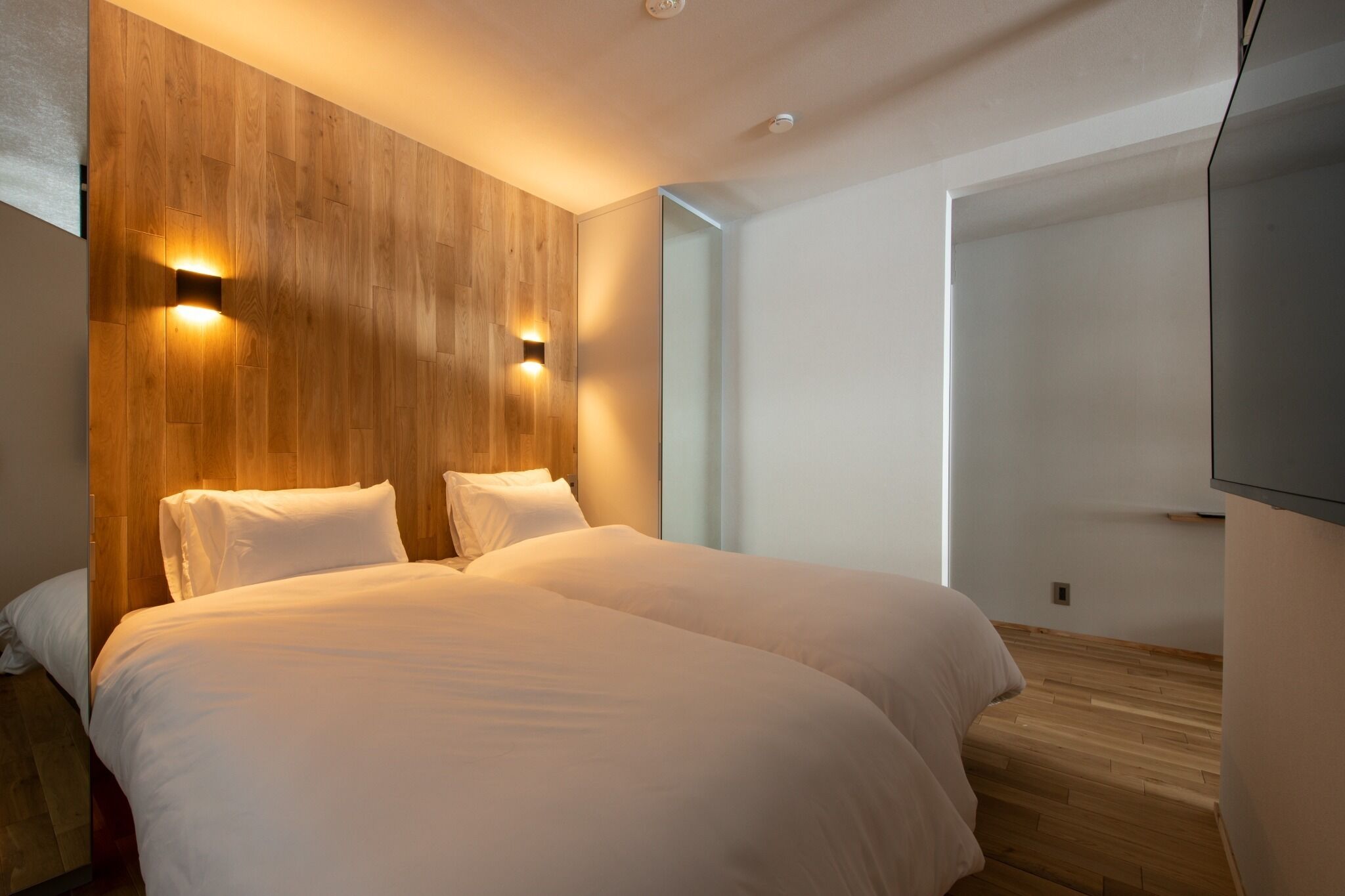 2 bedrooms, desk, free WiFi, bed sheets