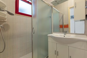 Apartment | Badezimmer