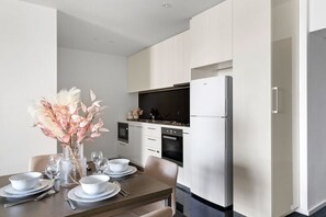 Fridge, microwave, oven, stovetop