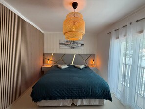 1 bedroom, iron/ironing board, free WiFi, bed sheets - Amazing & Modern Apartment in Cabanas Beach with direct pool access (Sleeps 4) (Cabanas)