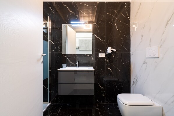 Studio | Badezimmer
