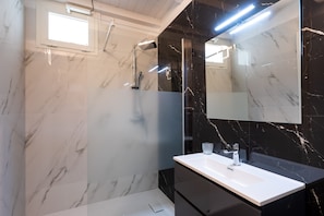 Studio | Badezimmer