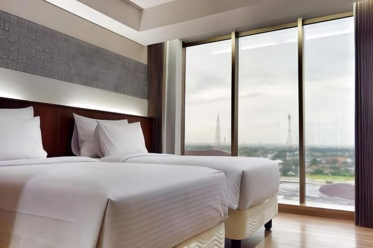 1 bedroom, desk, soundproofing, free WiFi