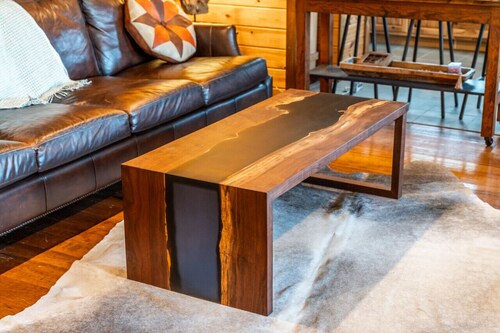 Misty Mountain Cabin: Spectacular Scenic Escape by Caddo River