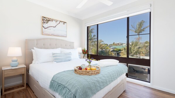 4 bedrooms, iron/ironing board, travel cot, WiFi