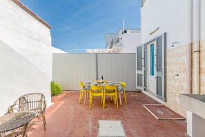 ลานระเบียง/นอกชาน