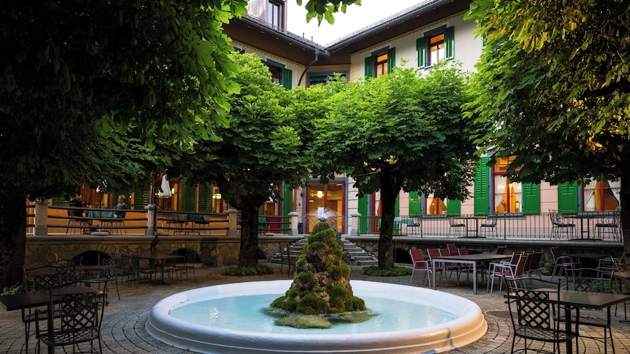 FLÜHLI Hotel Kurhaus