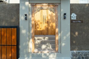 Entrée de l’hébergement