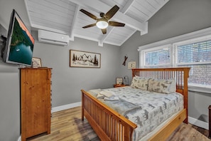 4 bedrooms, free WiFi, bed sheets