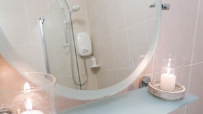 Hair dryer, towels
