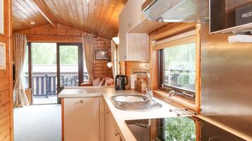 Fridge, dishwasher, electric kettle, toaster