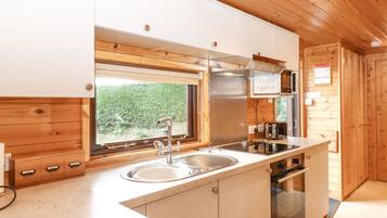 Fridge, dishwasher, electric kettle, toaster