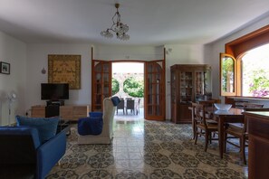 Villa | Living area